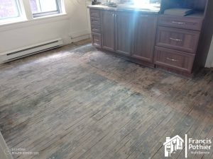 Nettoyage et vernissage de plancher (Avant) Shawinigan